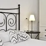 Serena Villa